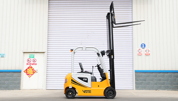 5Electric forklift.jpg