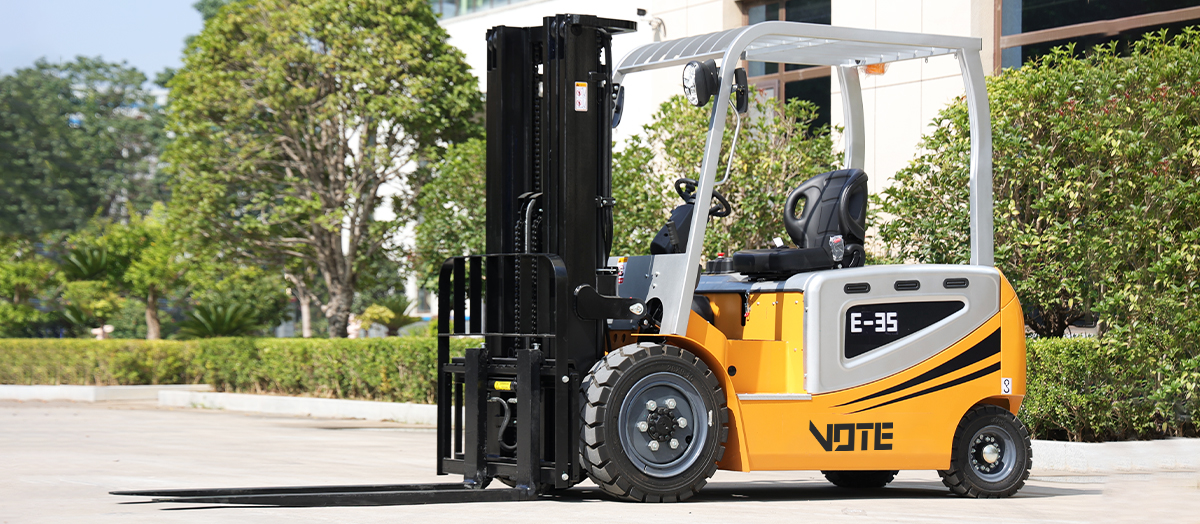 1Electric forklift.jpg